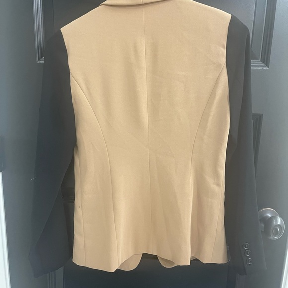 Colorblock Blazer - Picture 2 of 3